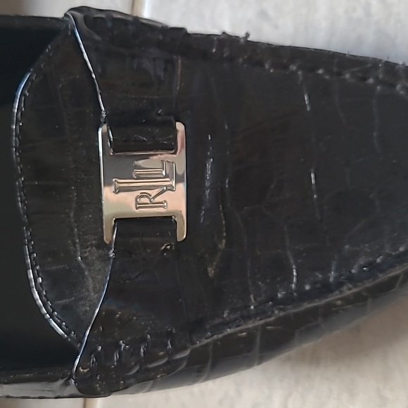 Lauren Ralph Lauren Shoes. SIze 8B - Picture 2 of 4